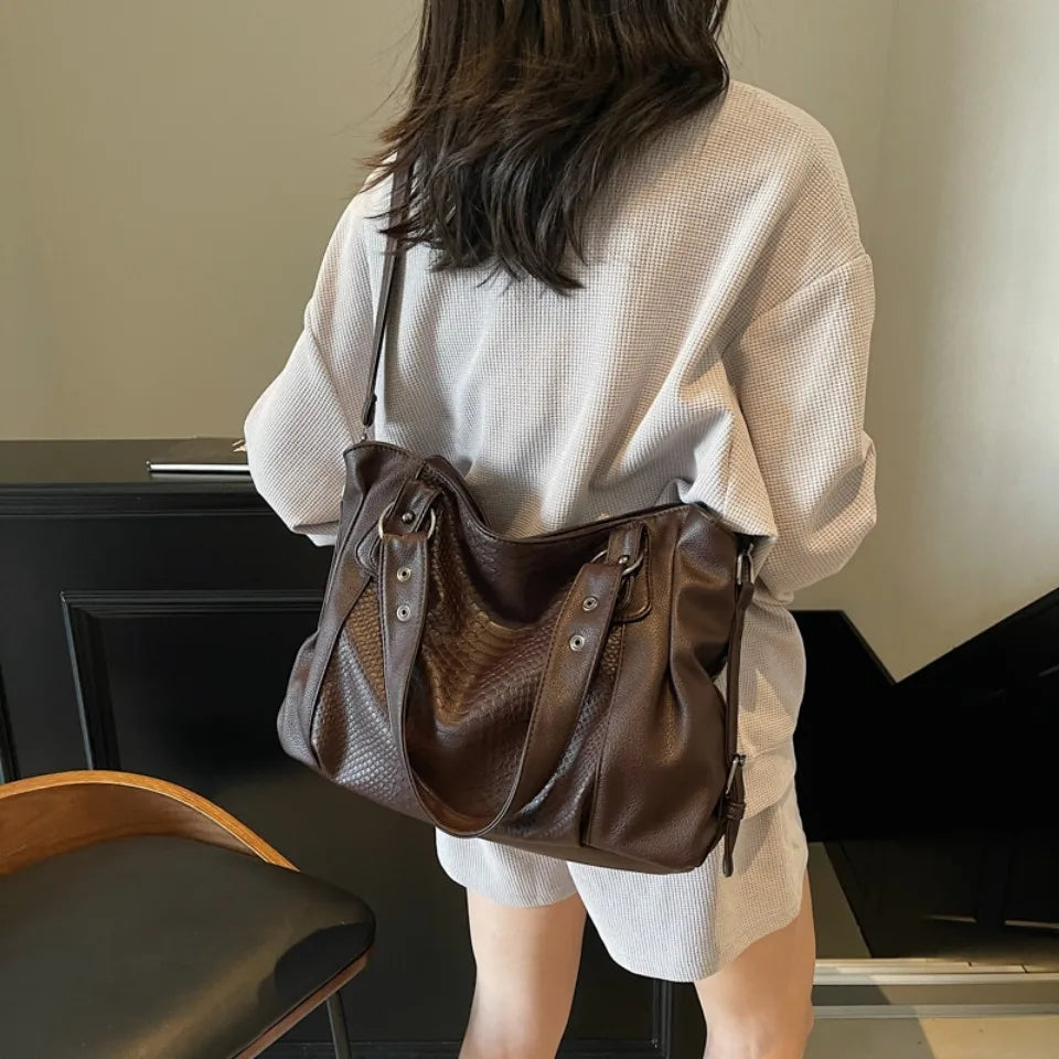 RUBI - Bolso para Clases de Lujo en Piel Grabada - OSMARA Fashion - vista 7