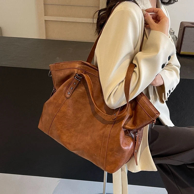 MIA - Bolso para Clases Grande de Piel - OSMARA Fashion - vista 9