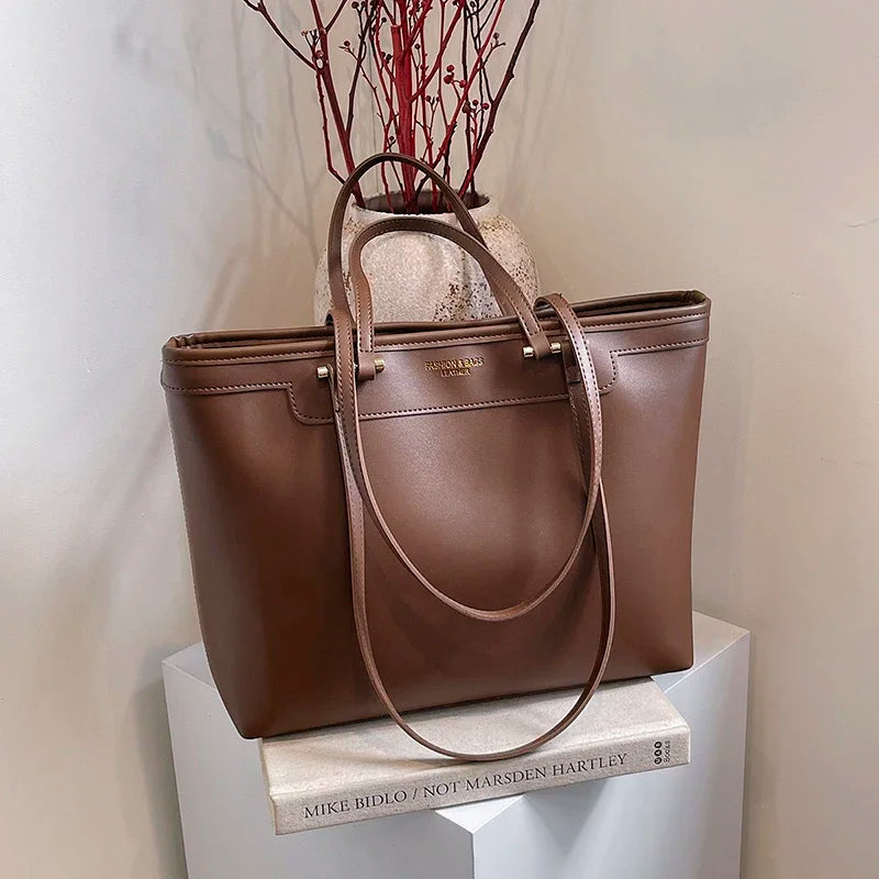 VIVI - Bolso para Clases Grande de Piel Vegana - OSMARA Fashion - vista 8