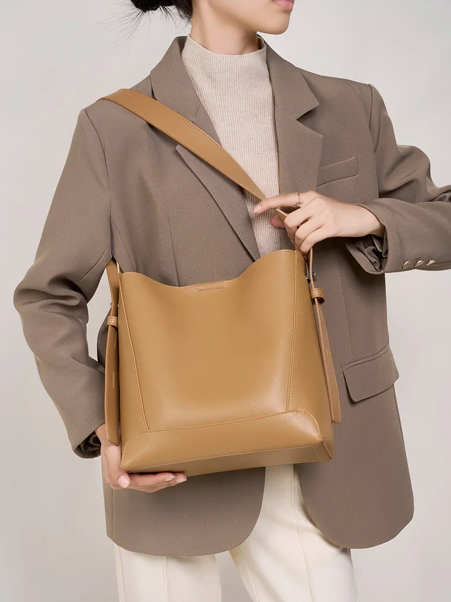 MICA - Bolso Bandolera para Clases de Lujo en Piel Lisa - OSMARA Fashion - vista 8