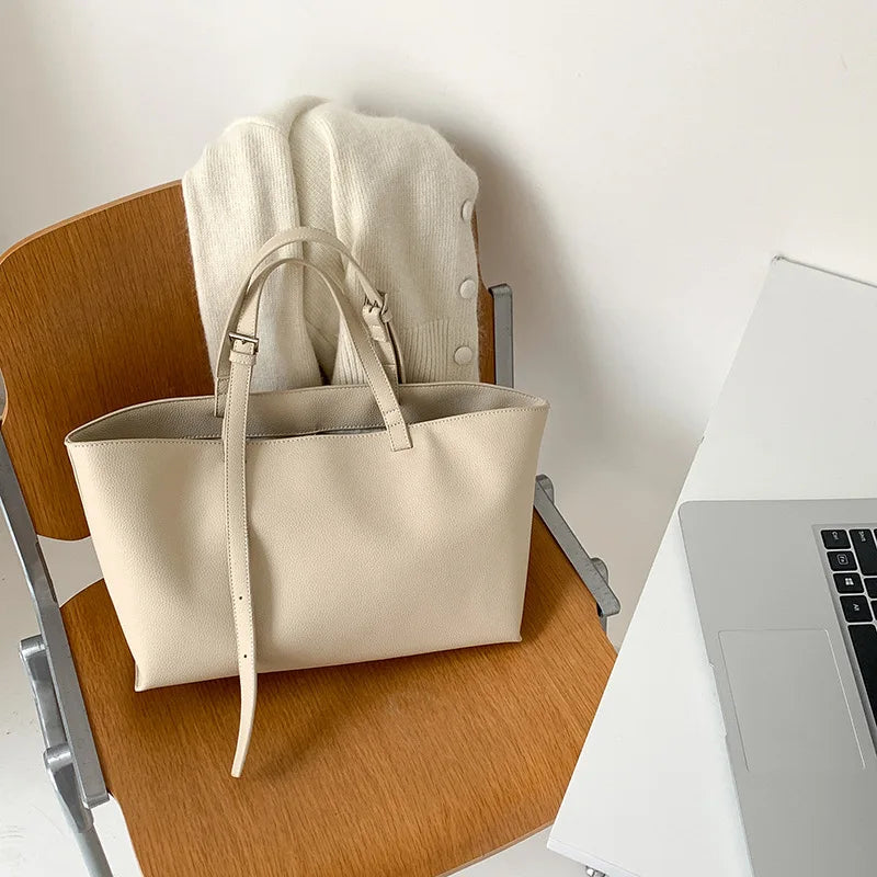 EDEN - Bolso Grande de Cuero Liso