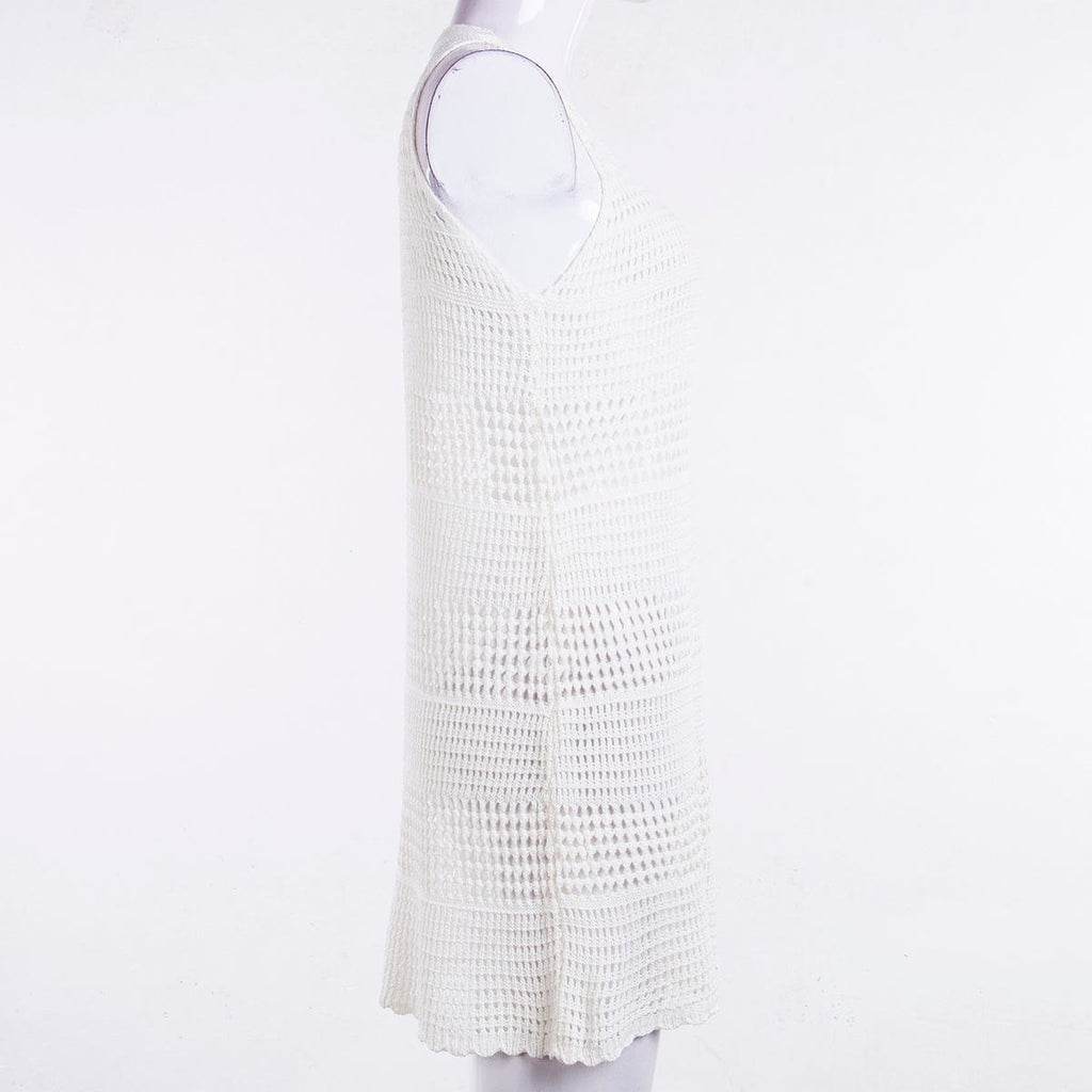 Vestido bordado de playa