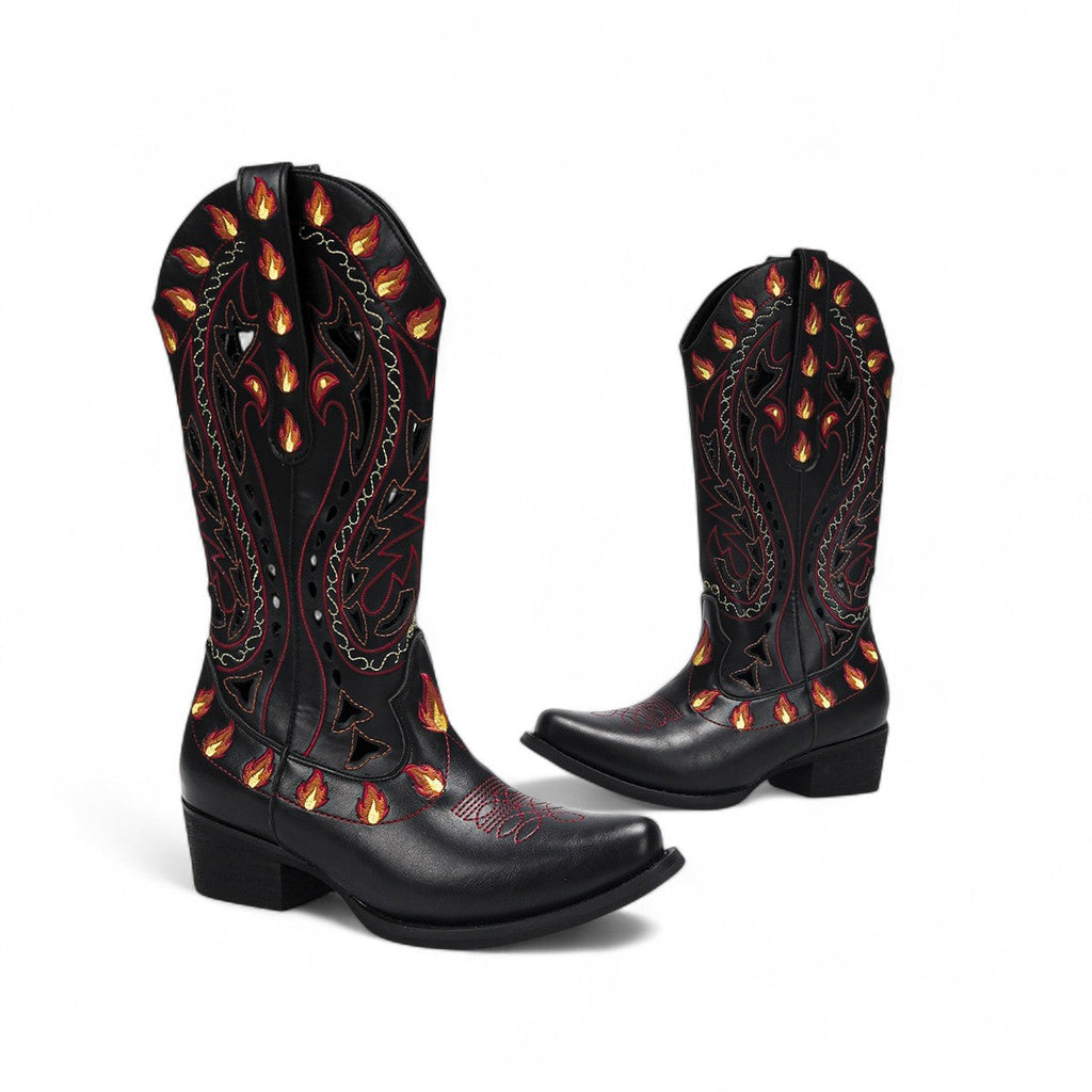 Fuega - Bota Campera Baja Mujer con Llamas Bordadas