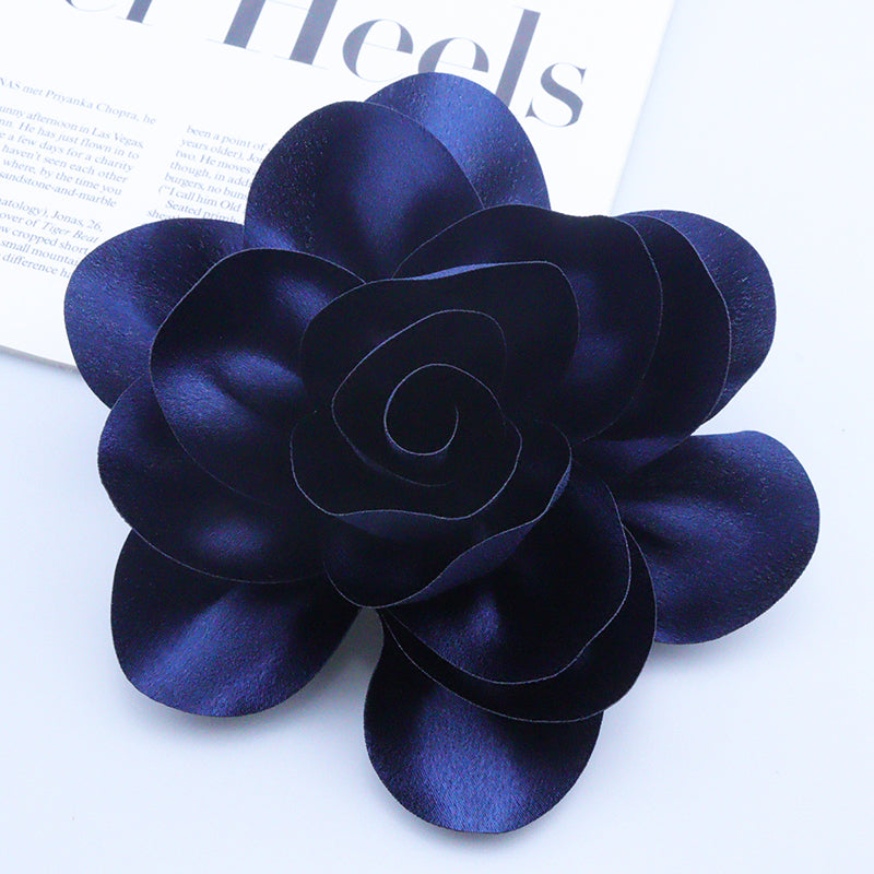 Broche de Flor de Tela Satinada Combinable