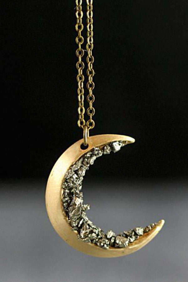 Collar Vintage con Diamante en Forma de Luna