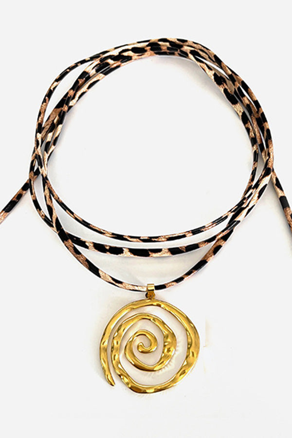 Collar en Espiral de Acero Inoxidable con Cordón Estampado de Leopardo