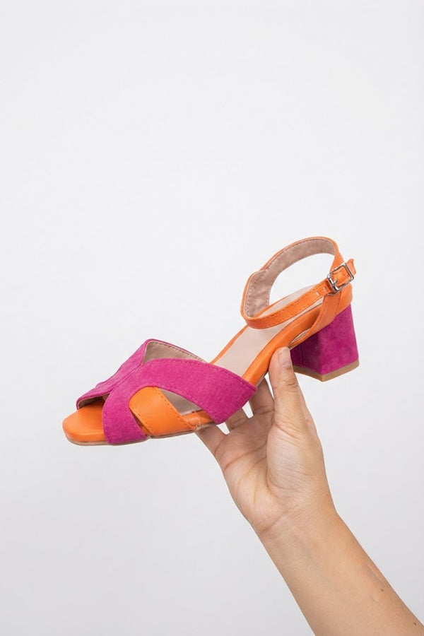 Sandalias de Puntera Abierta en Colores Combinados
