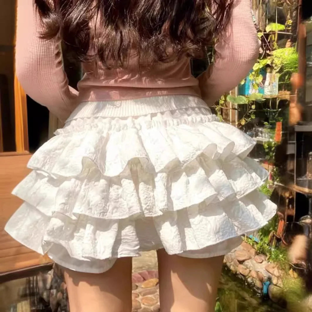Shorts Lena de crochet con volantes y calado