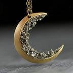 Collar Vintage con Diamante en Forma de Luna