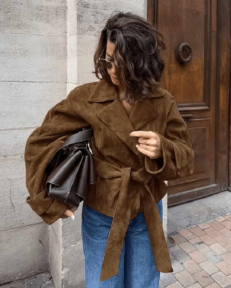 Chaqueta envolvente con cinturón Ruth en antelina sintética