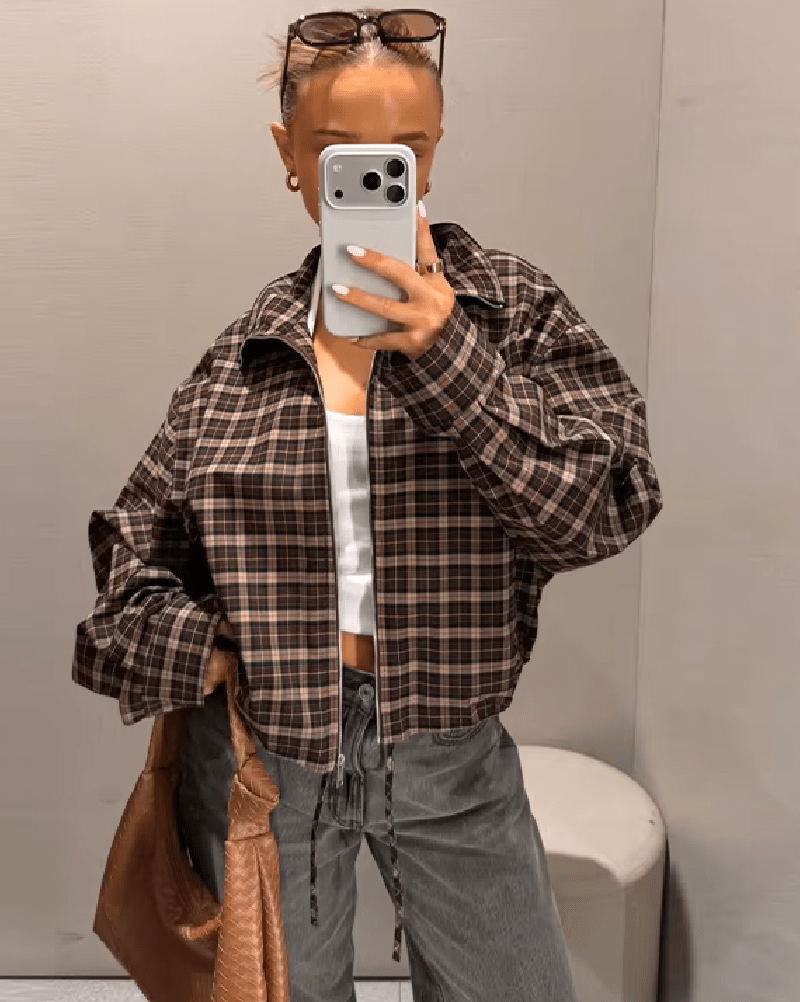 Chaqueta Rose con cremallera alta y cuadros