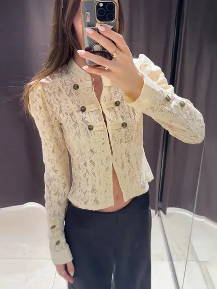 Chaqueta Sara con encaje transparente y parcheado