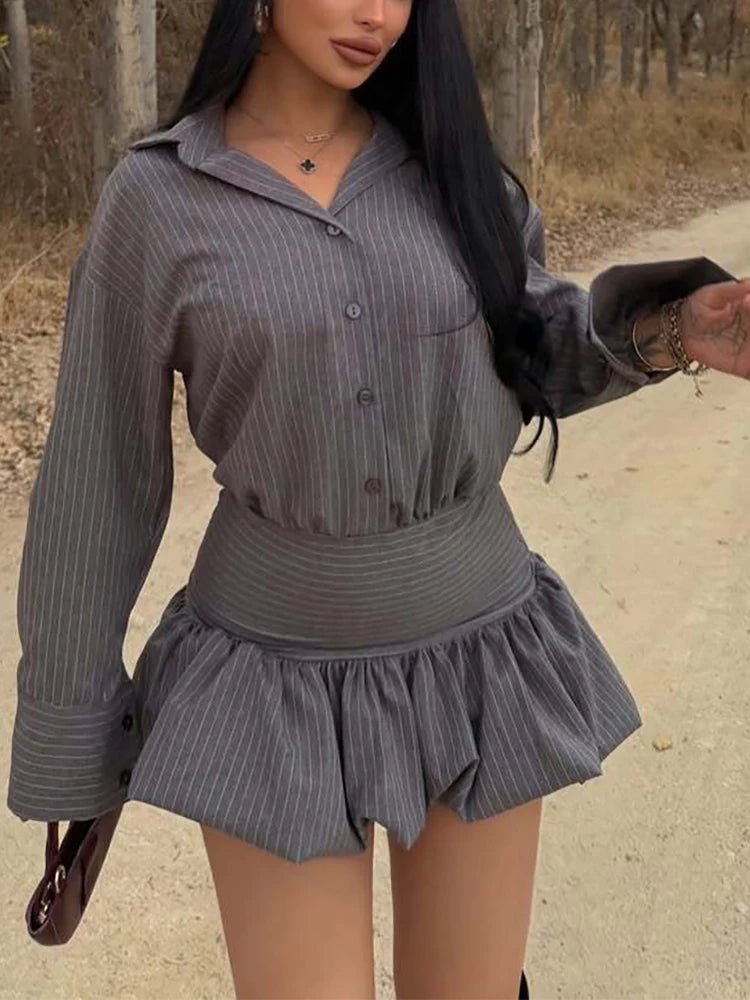 Conjunto Camisa de Rayas y Minifalda Lola