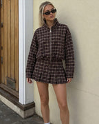 Conjunto chaqueta de cuadros y minifalda Lily
