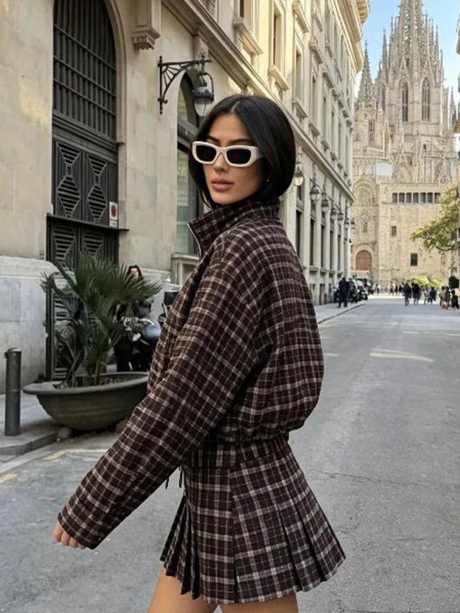Conjunto chaqueta de cuadros y minifalda Lily