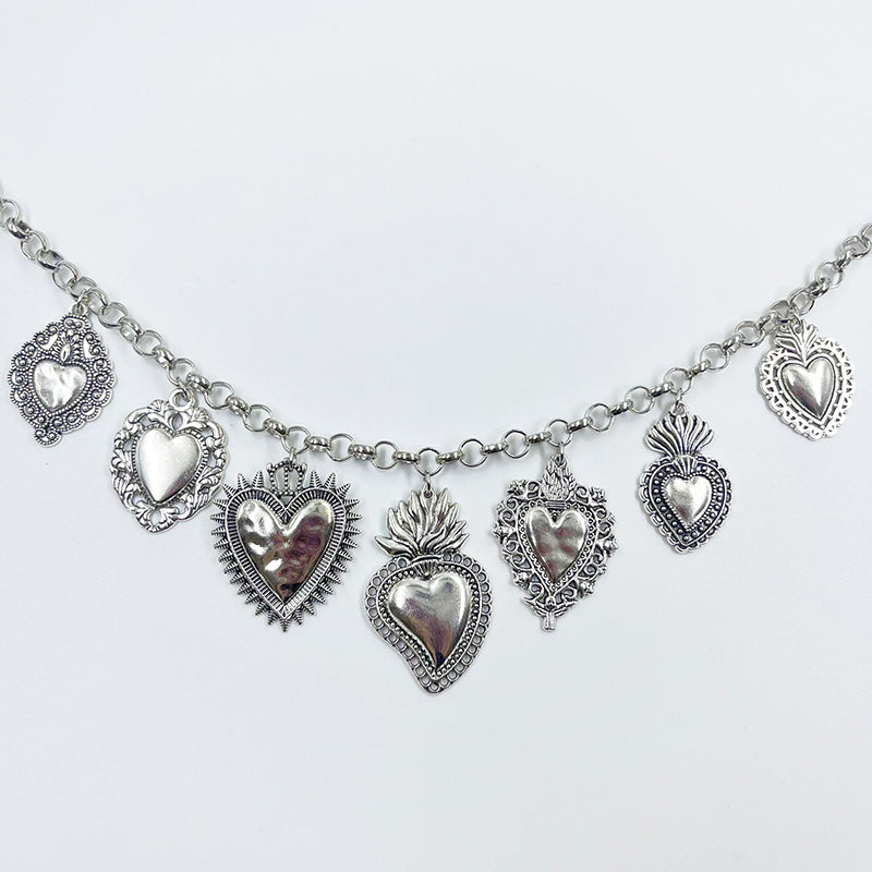 Collar Vintage con Colgante de Sagrado Corazón