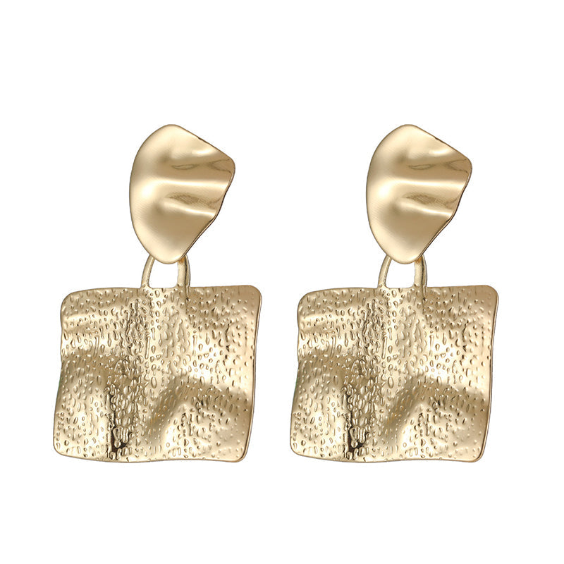 Pendientes Cuadrados de Metal Grabado y Martillado