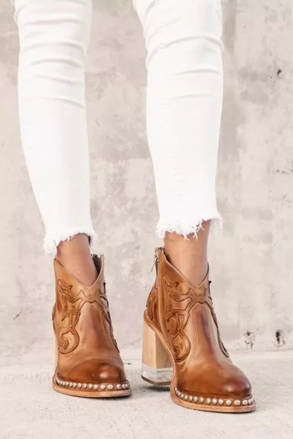 Botines de Tacón con Remaches Bordados y Cristal Acrílico