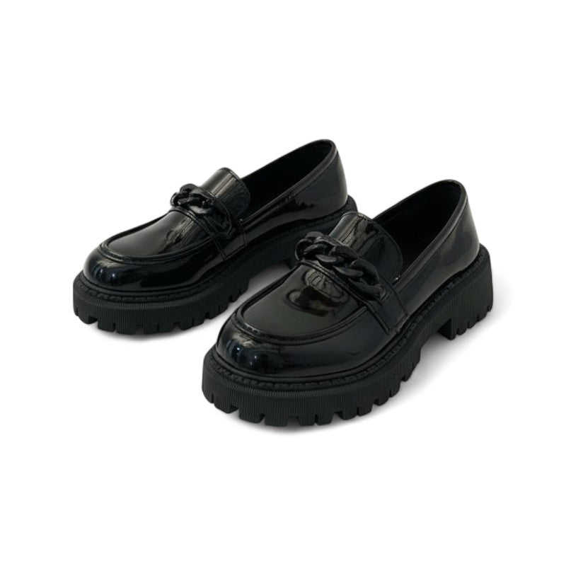 Teresa - Mocasines Mujer de Charol Negro Cadena de Cuña