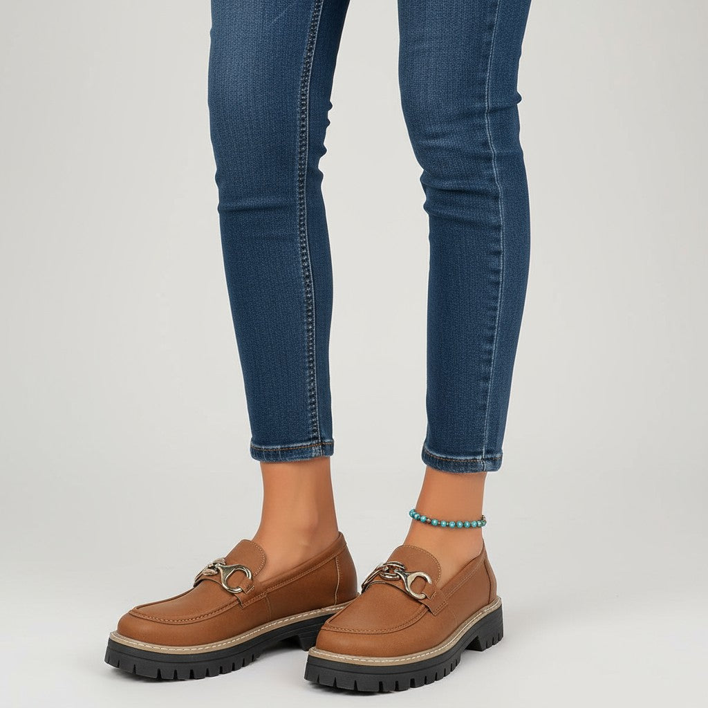 Anah - Mocasines Mujer Detalle Metálico Dorado Y de Cuña