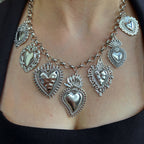 Collar Vintage con Colgante de Sagrado Corazón