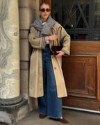 Gabardina media Annie con detalle de cuadros