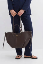 Liora – Bolso Capazo Grande Elegante de Piel Grabada para Mujer - OSMARA Fashion - vista 5