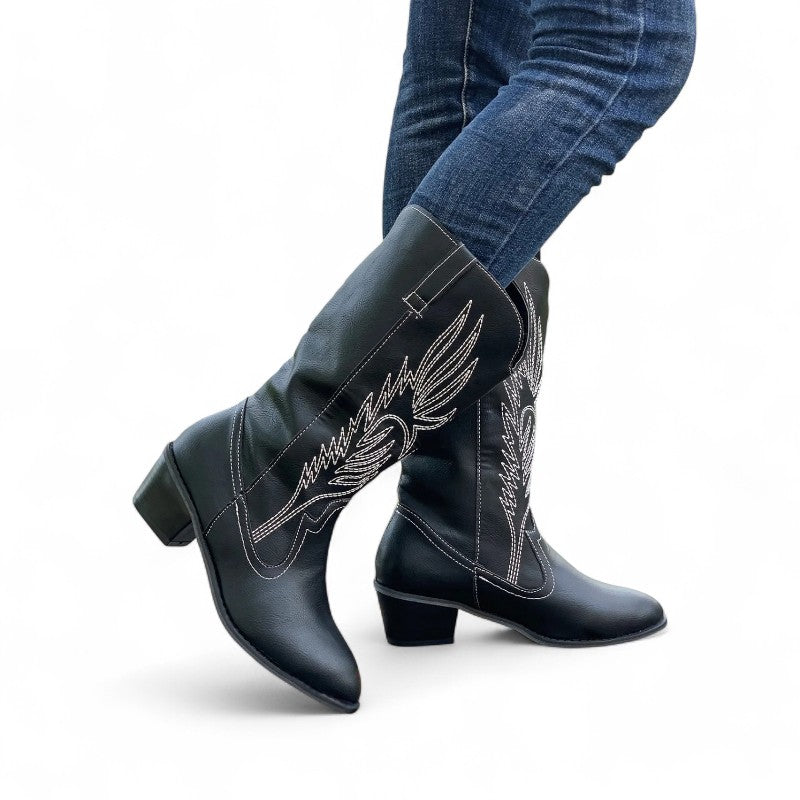 Malena - Bota Campera Mujer Corta Clásica de Bordado