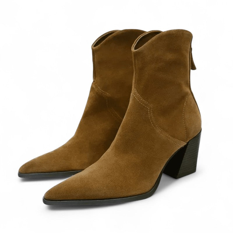 Isa - Bota Campera Baja de Ante de Tacón