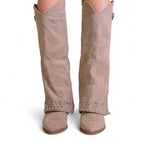 Ema - Bota Campera Larga de Tacón y Remaches y Strass