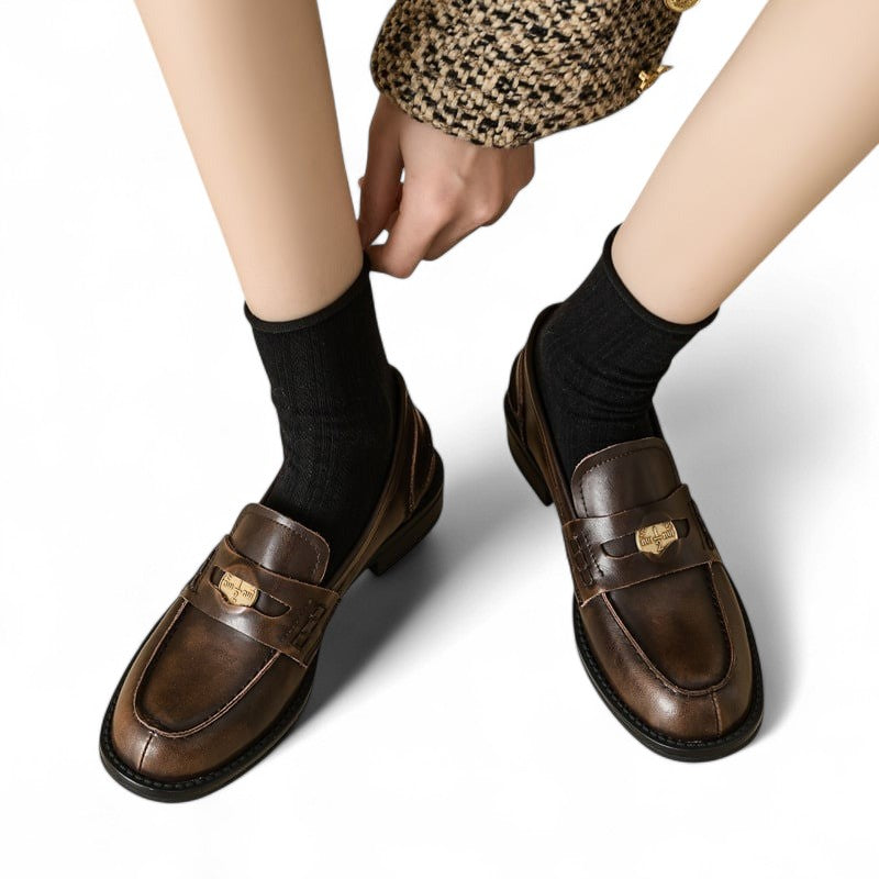 Tillie - Mocasín Vintage de Piel de Tacón