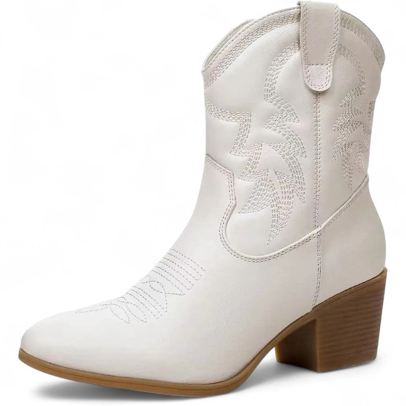 Juana - Bota Campera Muy Baja Bordada