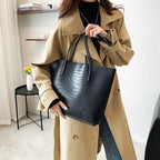 LARA - Bolso para Clases de Piel Grabada - OSMARA Fashion - vista 4