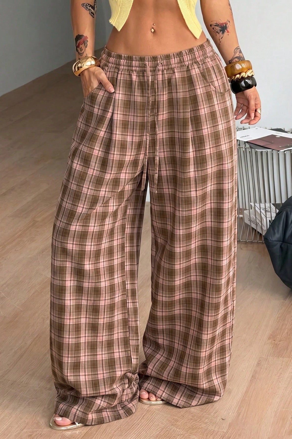 Lola Pantalón de cuadros ancho con cordón