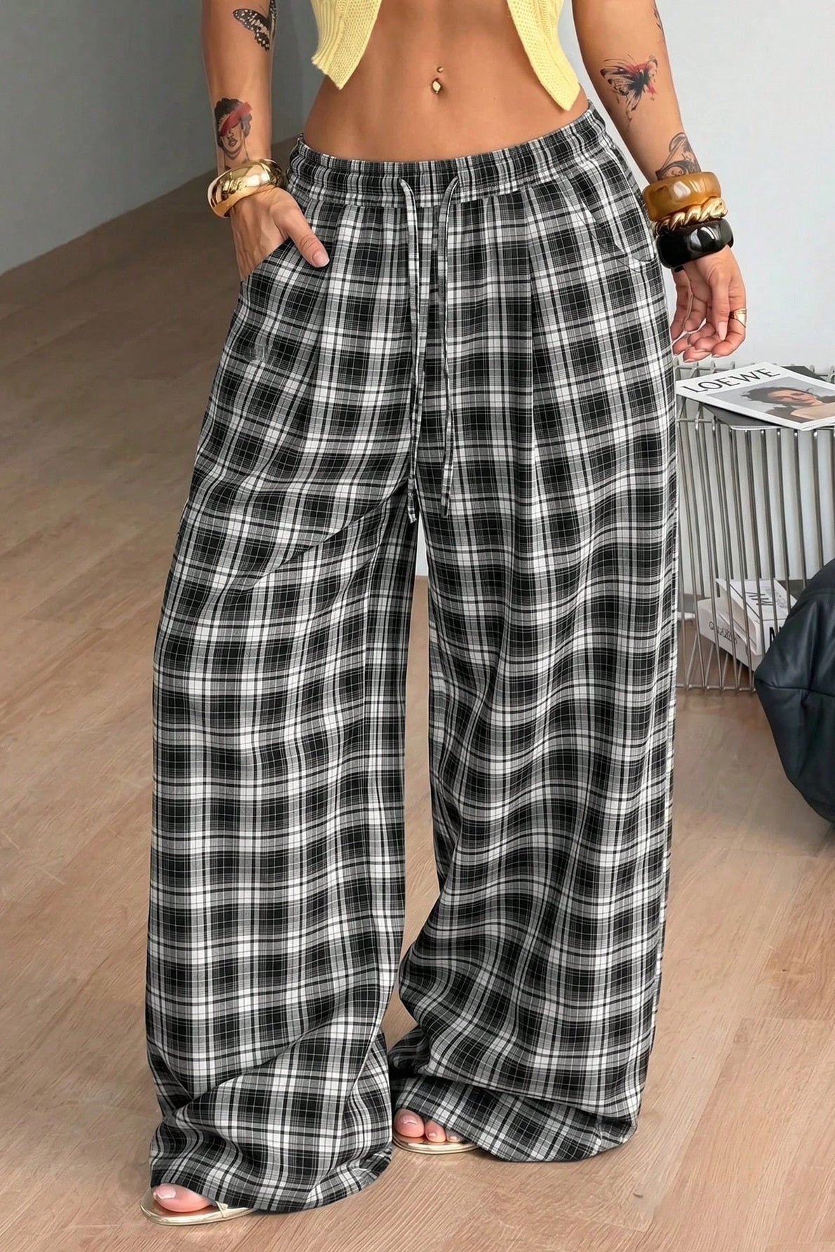 Lola Pantalón de cuadros ancho con cordón