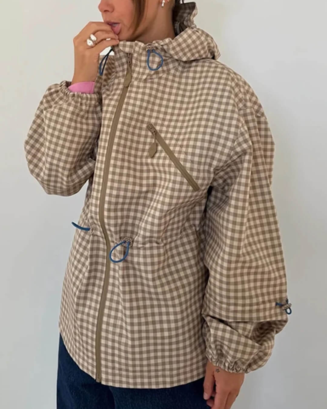Lola Trench con capucha a cuadros