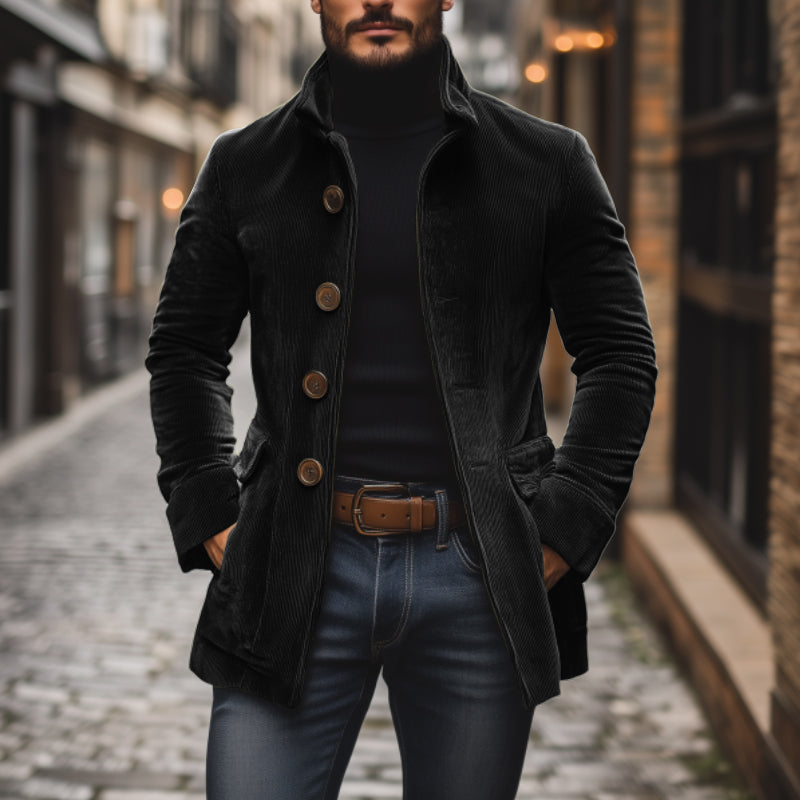 Abrigo elegante para hombre – corte entallado, cuello alto y bolsillos laterales