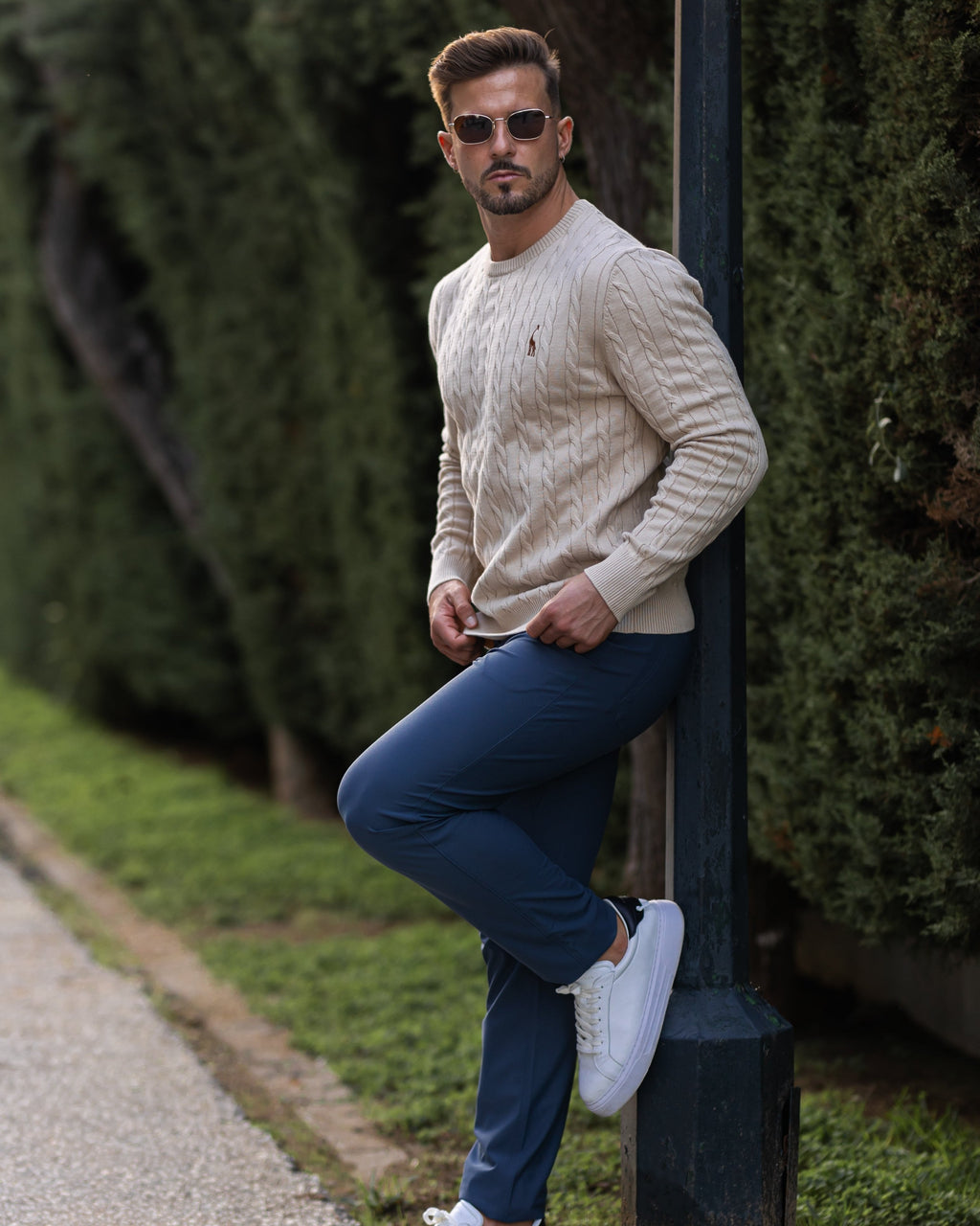 Jersey de punto trenzado para hombre – Estilo otoñal elegante