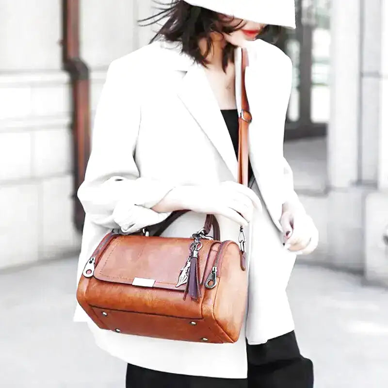 RHEA - Bolso Espacioso de Cuero Suave con Correa y Cremallera