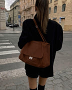 Bolso de hombro maxi con solapa de cuero sintético Carla - para edición