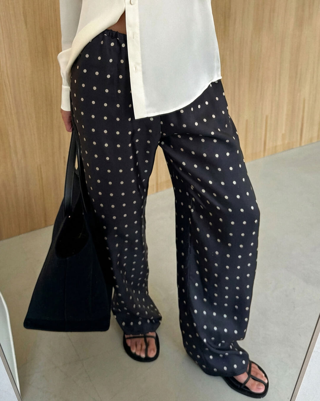 Pantalones Adela de satén con lunares