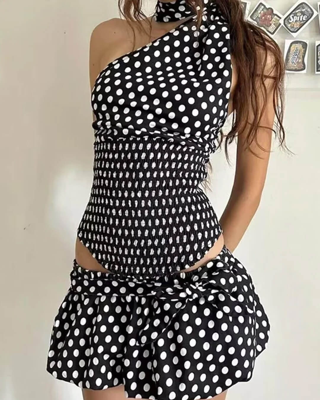 Falda mini Astrid de lunares con cintura elástica