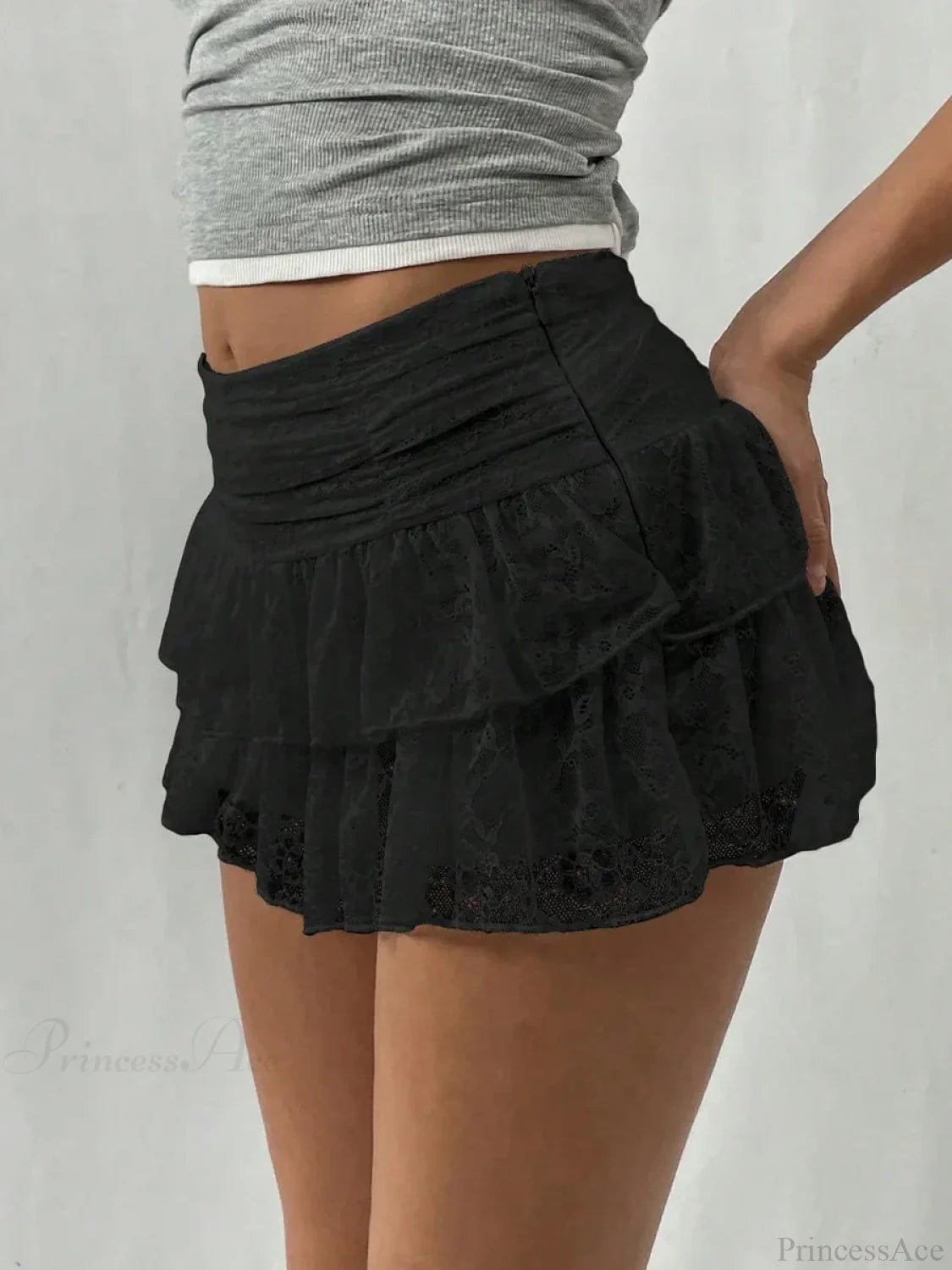 Falda Kaleigh mini de encaje en capas