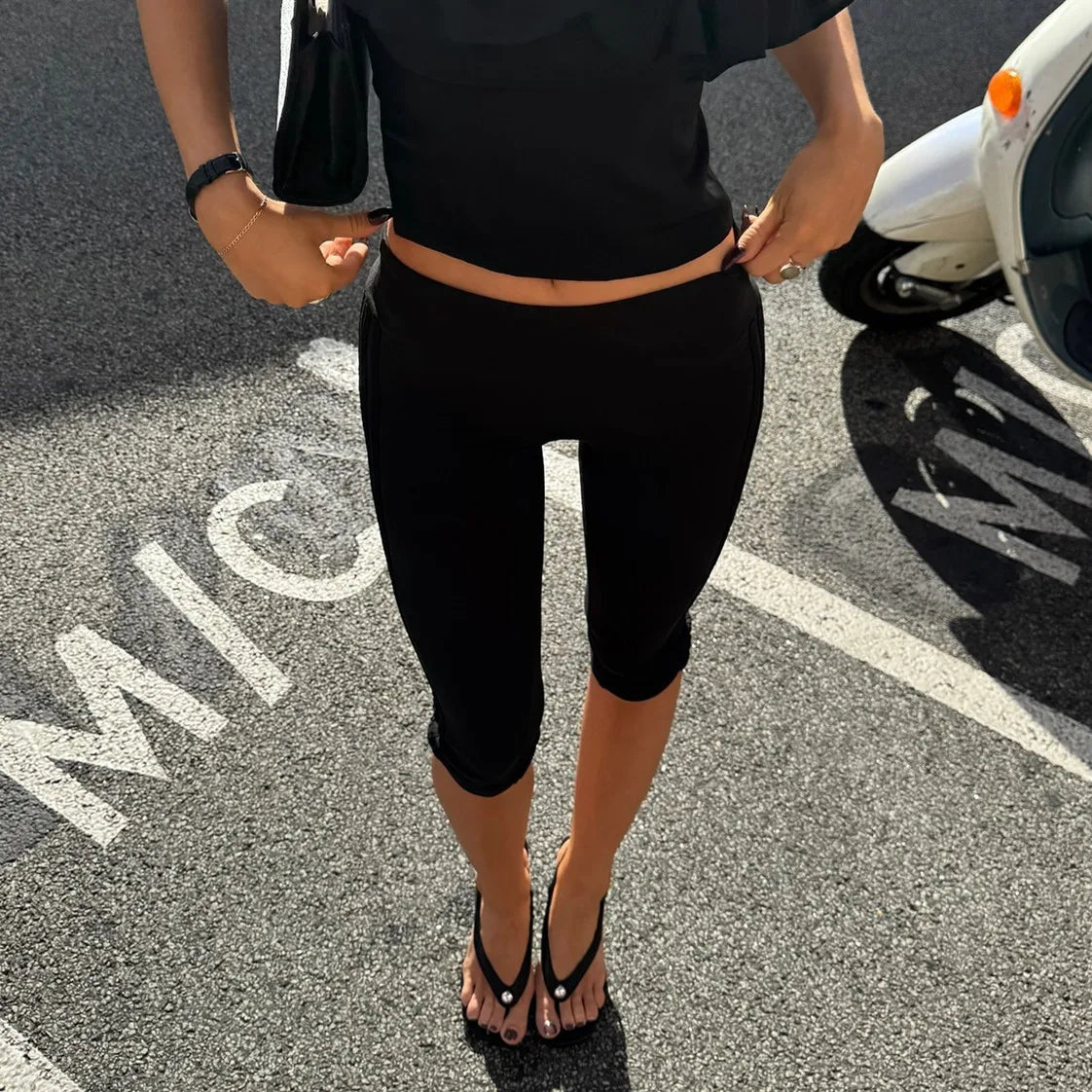 Leggings capri Millie con abertura en el bajo