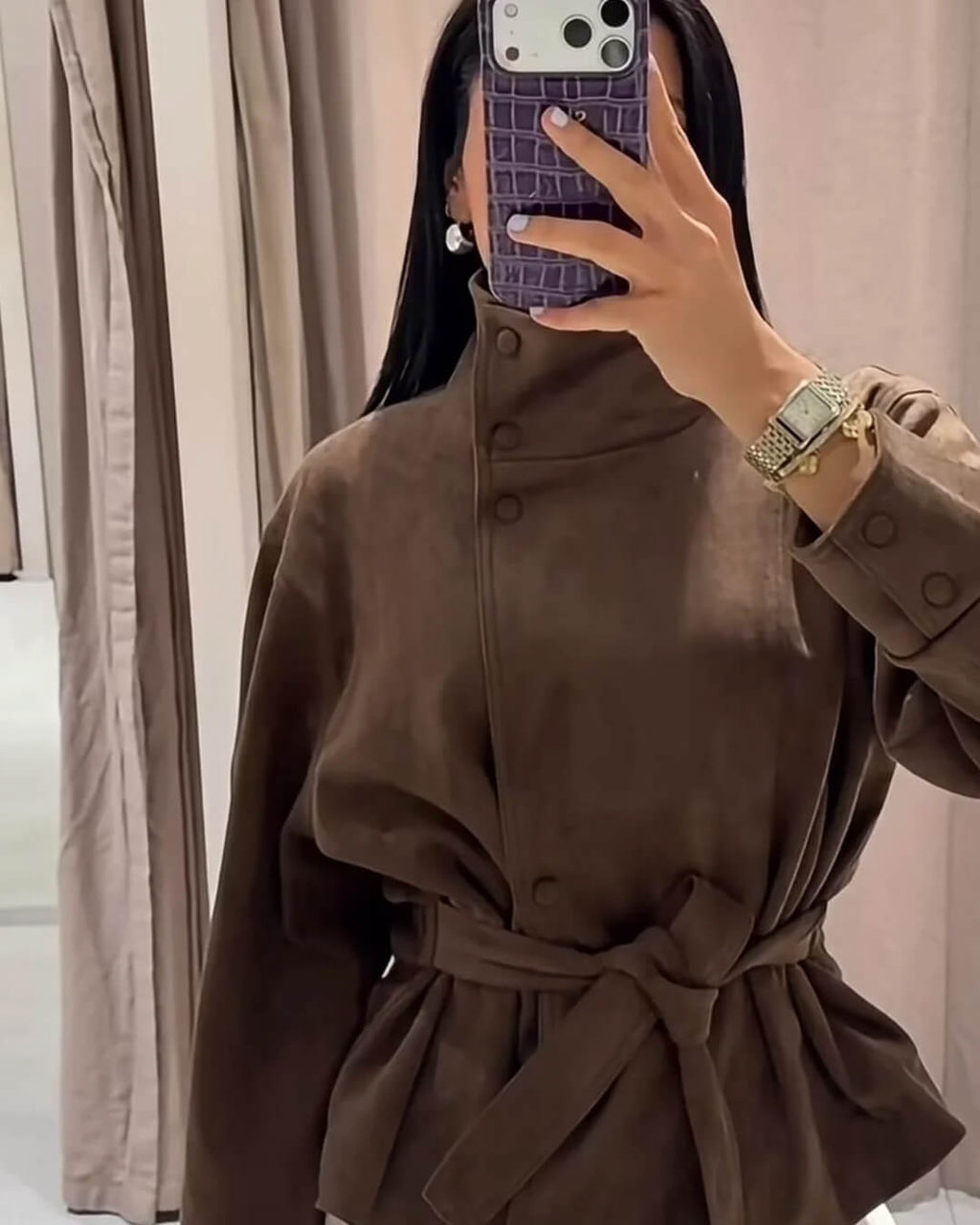 Abrigo trench Amanda de ante sintético con cuello tipo embudo