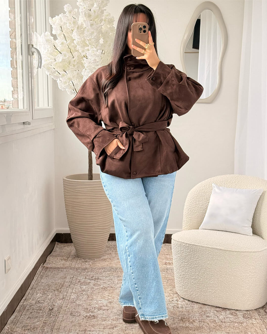 Abrigo trench Amanda de ante sintético con cuello tipo embudo