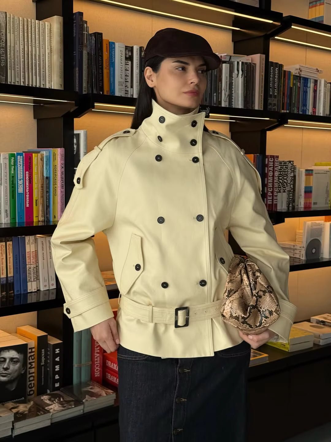 Gabardina Amanda con cuello mao