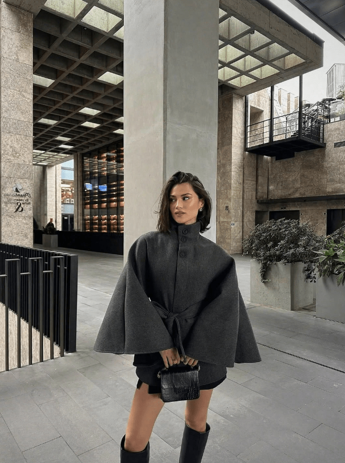 Chaqueta capa Annie con cinturón