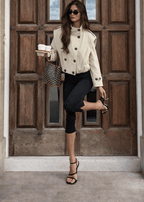 Gabardina Jane plisada con cuello alto