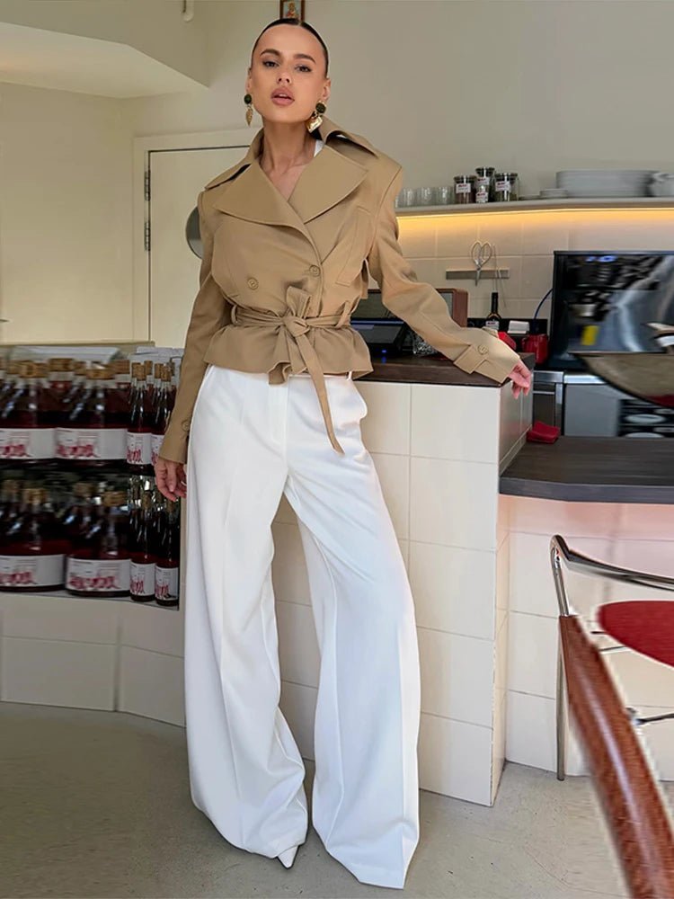 Gabardina Corta Melissa con Cordones